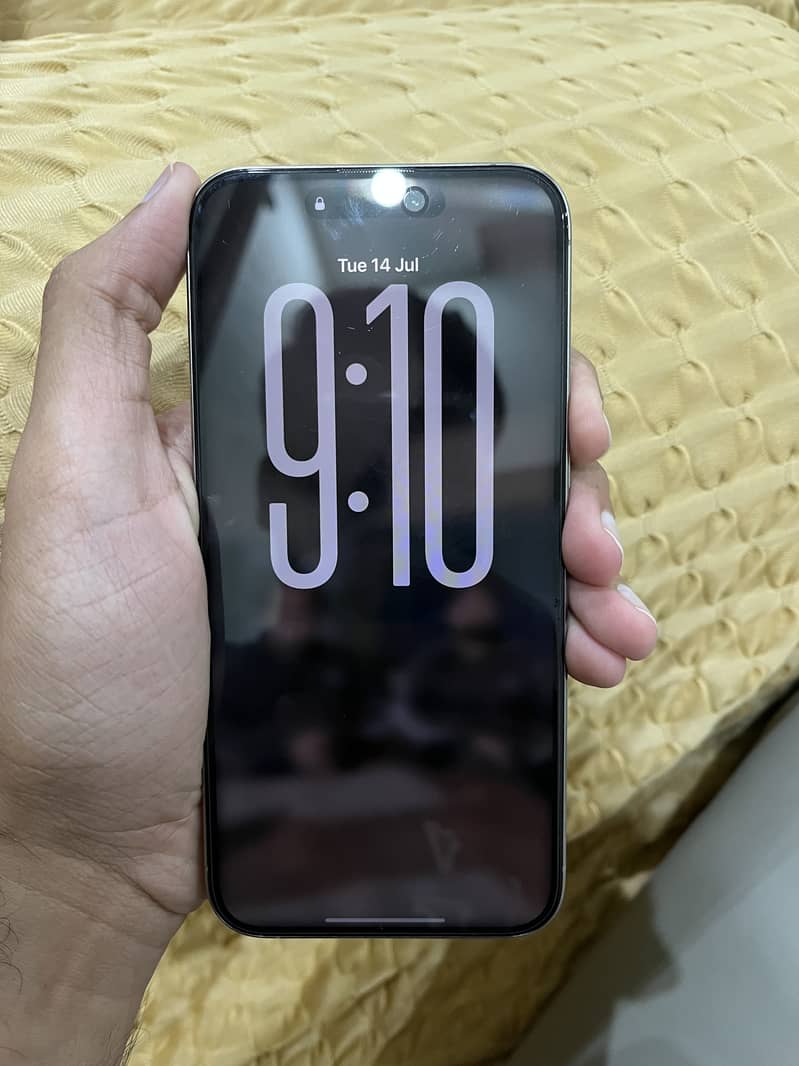 Apple iPhone 15 Pro Max 0