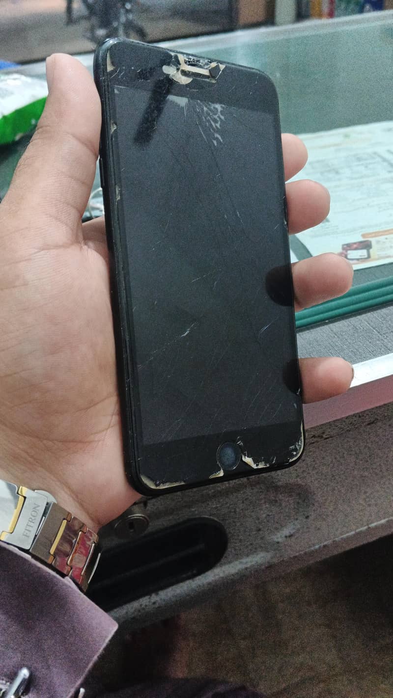 Apple iPhone 7 Plus 2