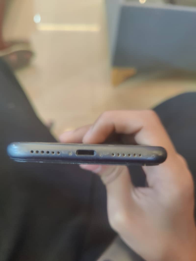 Apple iPhone 11 2