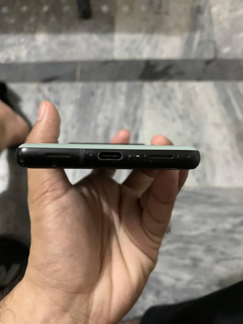 Google Pixel 6a 4