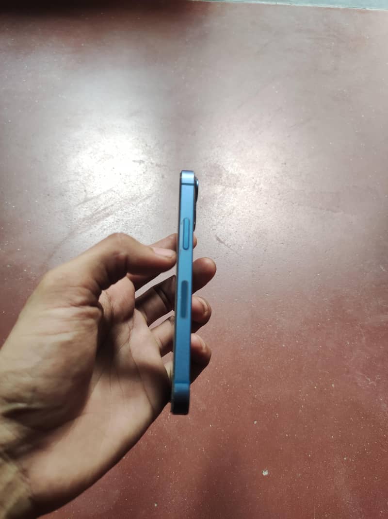 Apple iPhone 13 mini 3