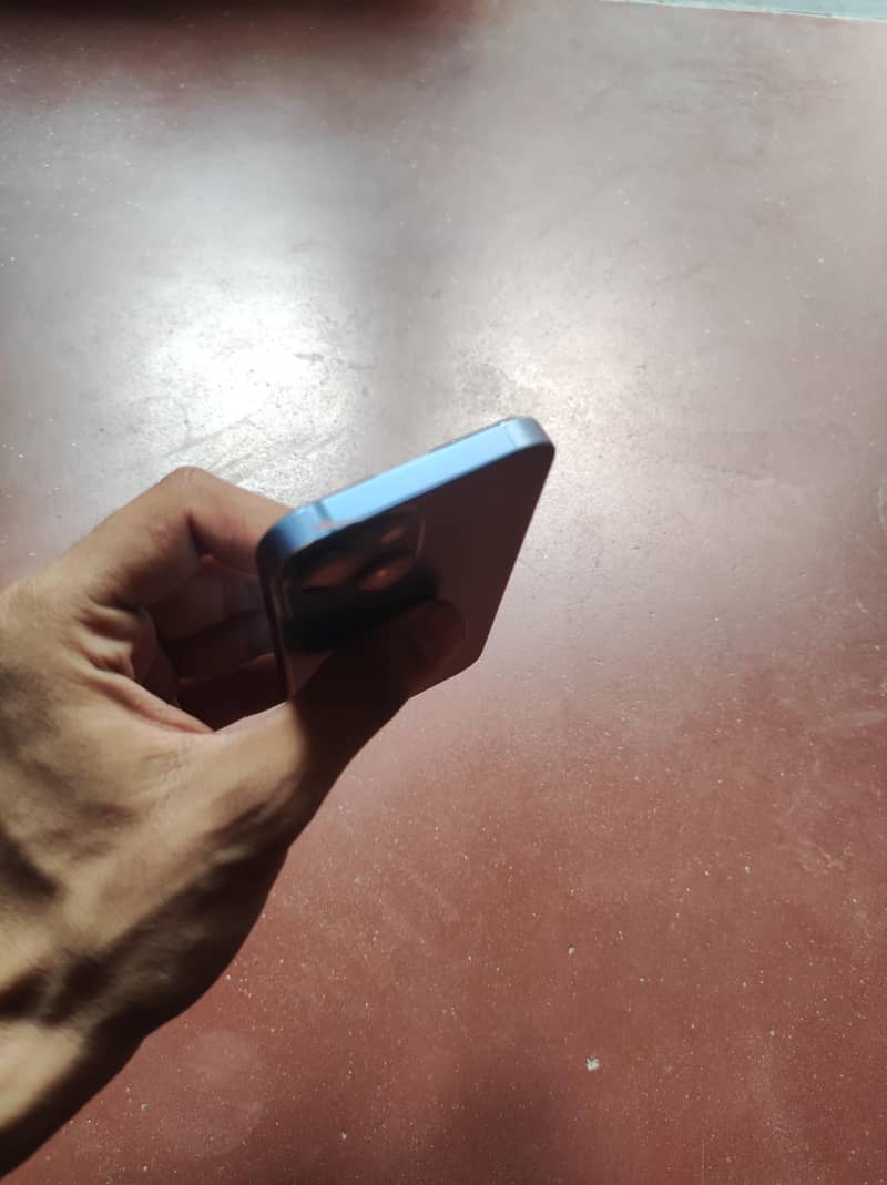 Apple iPhone 13 mini 5