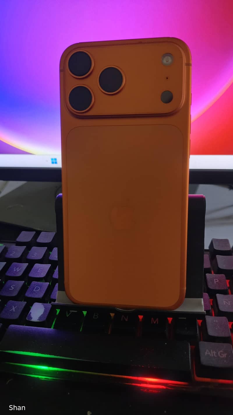 Apple iPhone 17 Pro Max 2