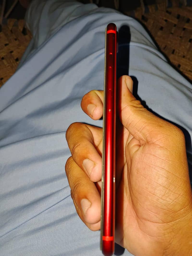 Apple iPhone 8 Plus 1