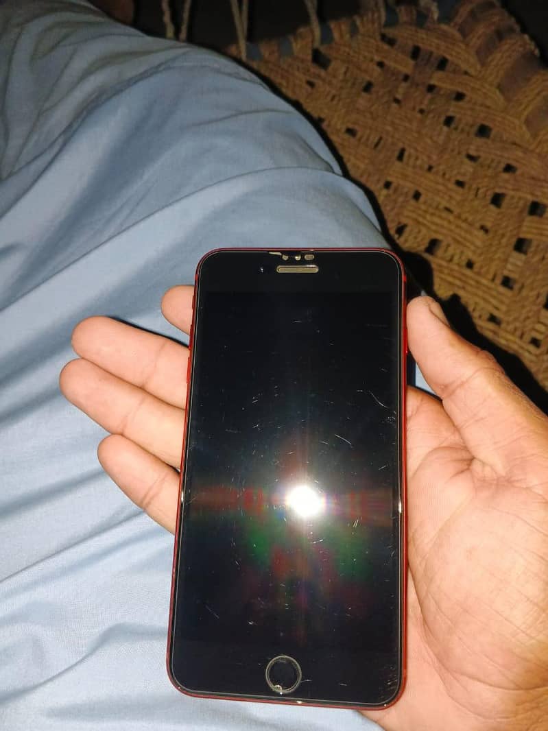 Apple iPhone 8 Plus 2