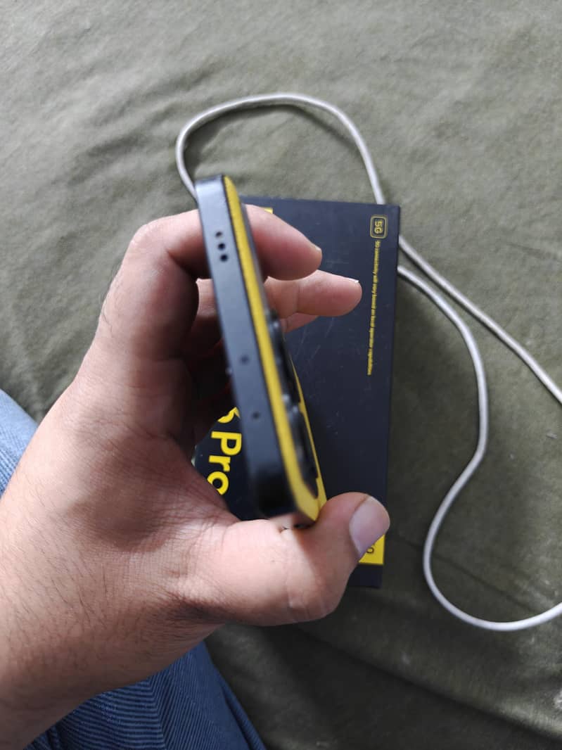 Xiaomi POCO X6 Pro 4