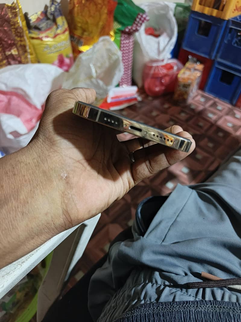 Apple iPhone 12 Pro Max 3