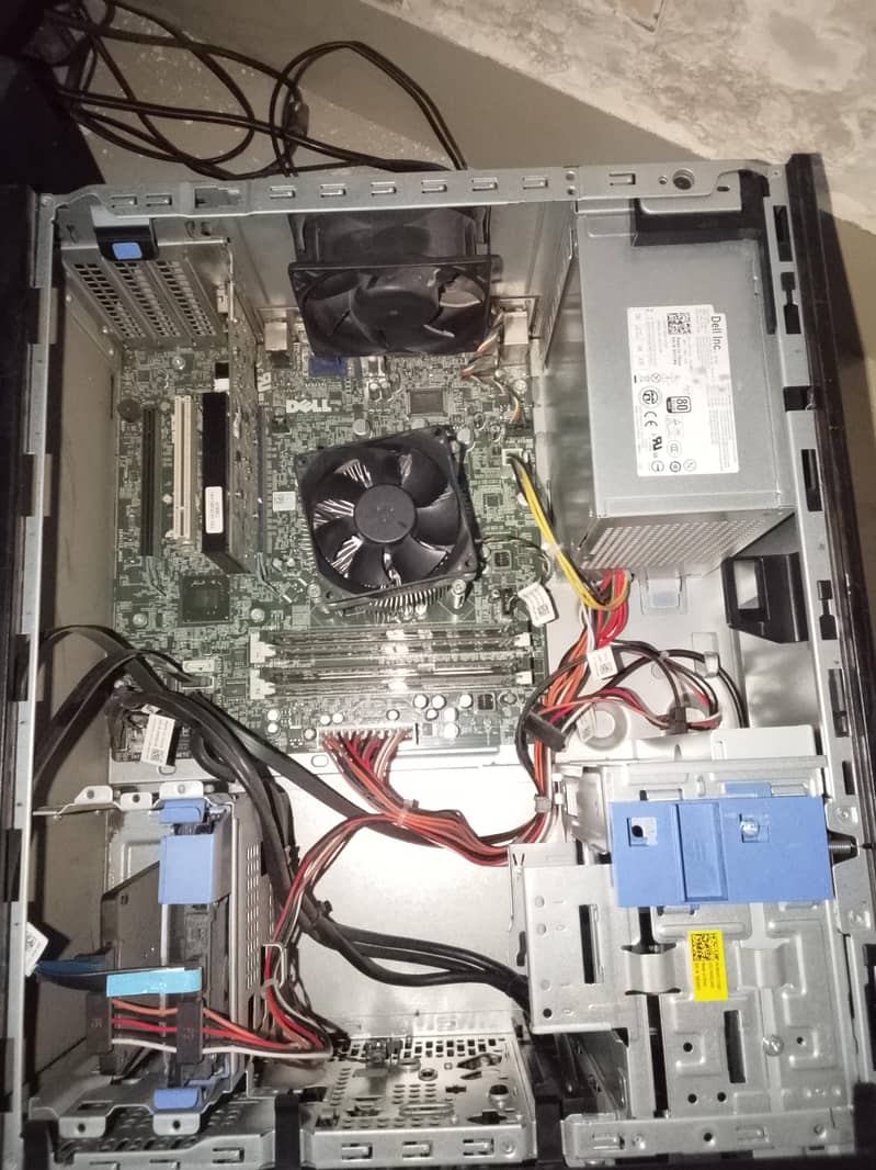COMPUTER SETUP FOR SALE 16