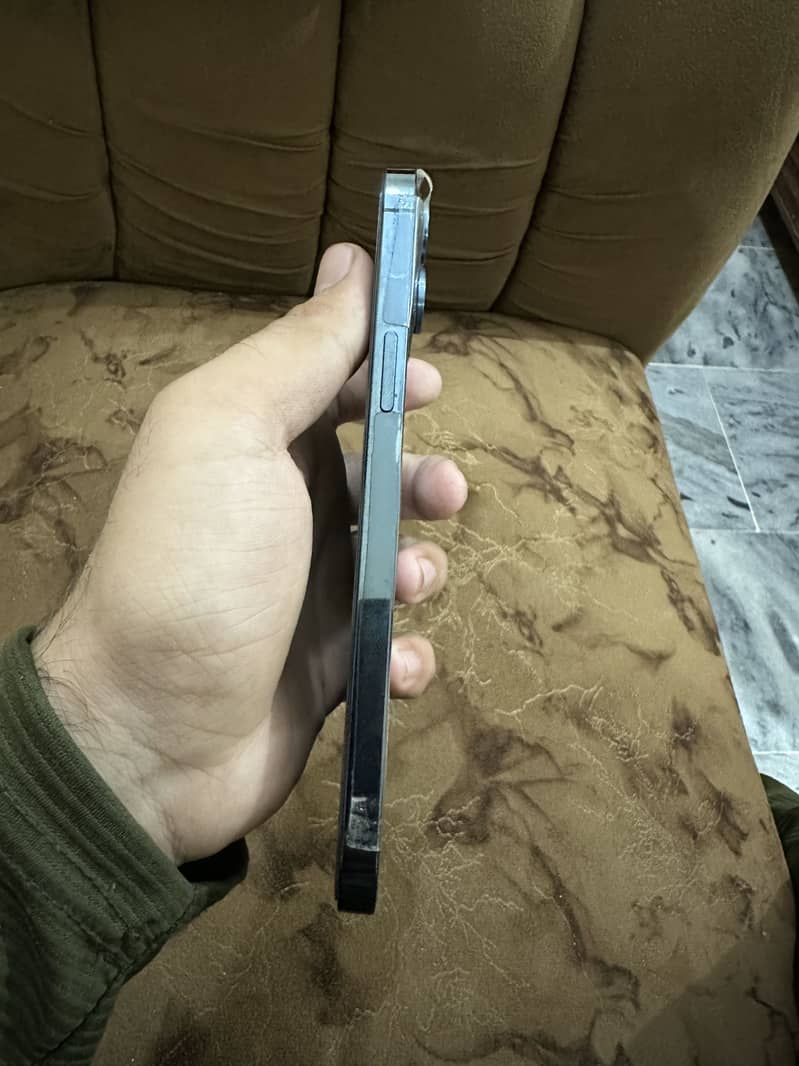 Apple iPhone 12 Pro Max 6