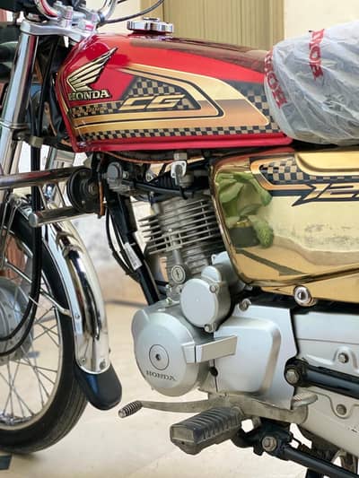 Honda 125 Gold Edition 2025 Model very reasonable price