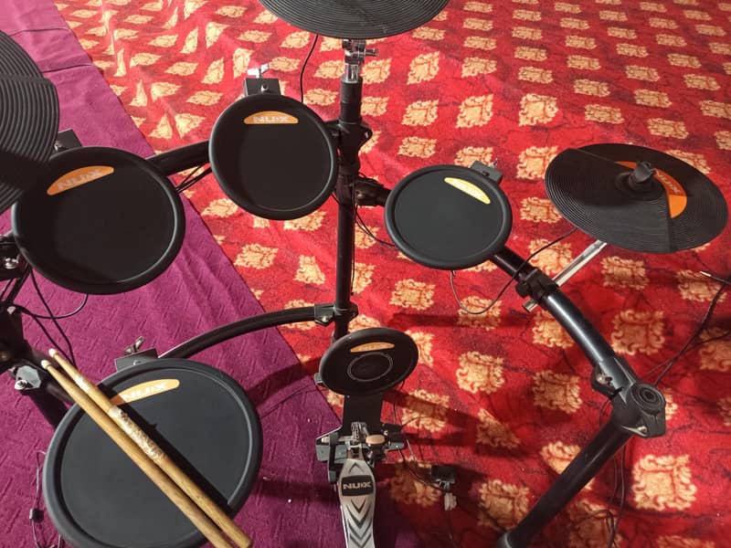 electronic drum kit (digital drum set) / 3