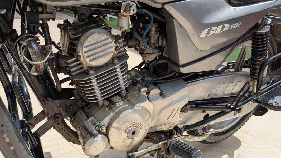 Suzuki 1