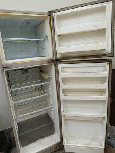 Good Condition Refrigerator dawlance brand