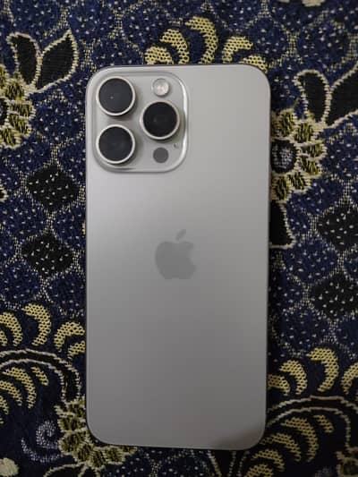 Apple iPhone 15 Pro Max with box Jv