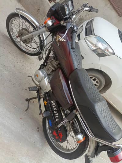 Honda 125 Model 2021 Good condition Home now