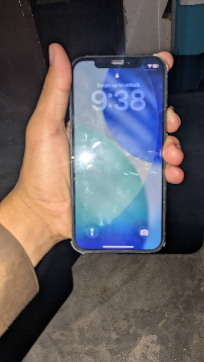Apple iPhone 12 3
