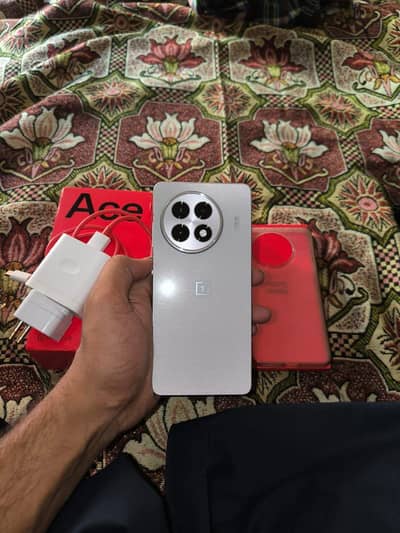 One Plus Ace 5+13r