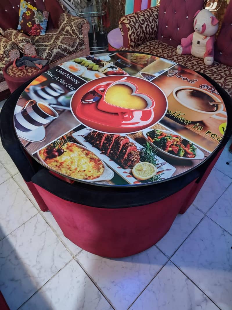 table with 4 sofas 03002627668 2