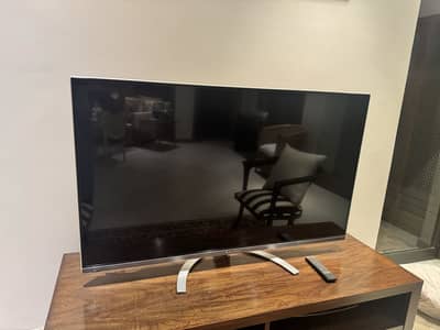 TCL LED Flatscreen TV
