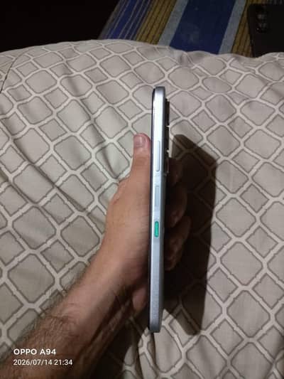 Infinix Hot 60i 6+6 128 GB 10/10 Silver Colour
