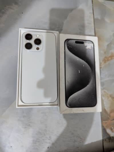 iPhone 15 Pro 87bh with box