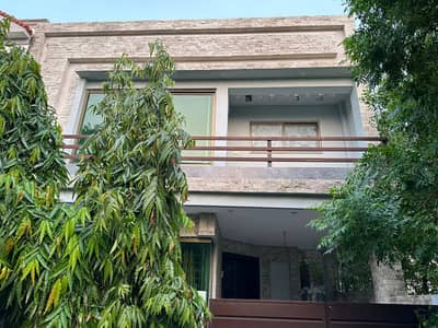 5 Marla Adorable Bungalow On Top Location For Rent in DHA Phase 5 Lahore