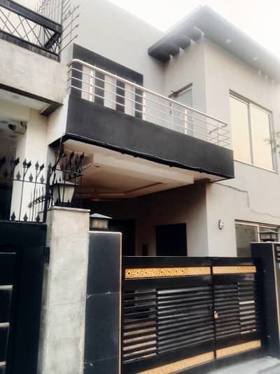 5 Marla Adorable 4 Beds Bungalow On Top Location For Rent in DHA Phase 9 Town Lahore