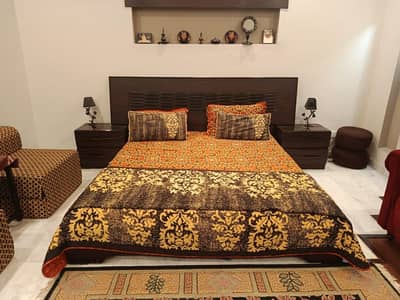 Bed Set with Mattress along with Dressing Table