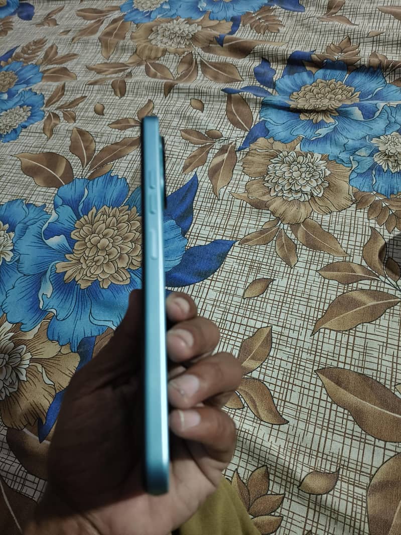 Tecno Spark 2 4