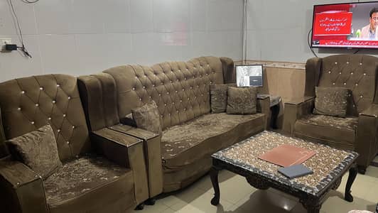 Brown 5-Seater Sofa Set *good condition*