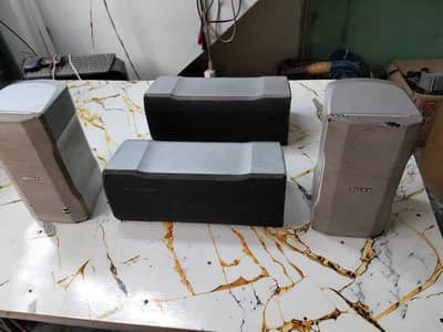 Sony Speakers 4 piece Central Speaker one piece all ok genion condtn