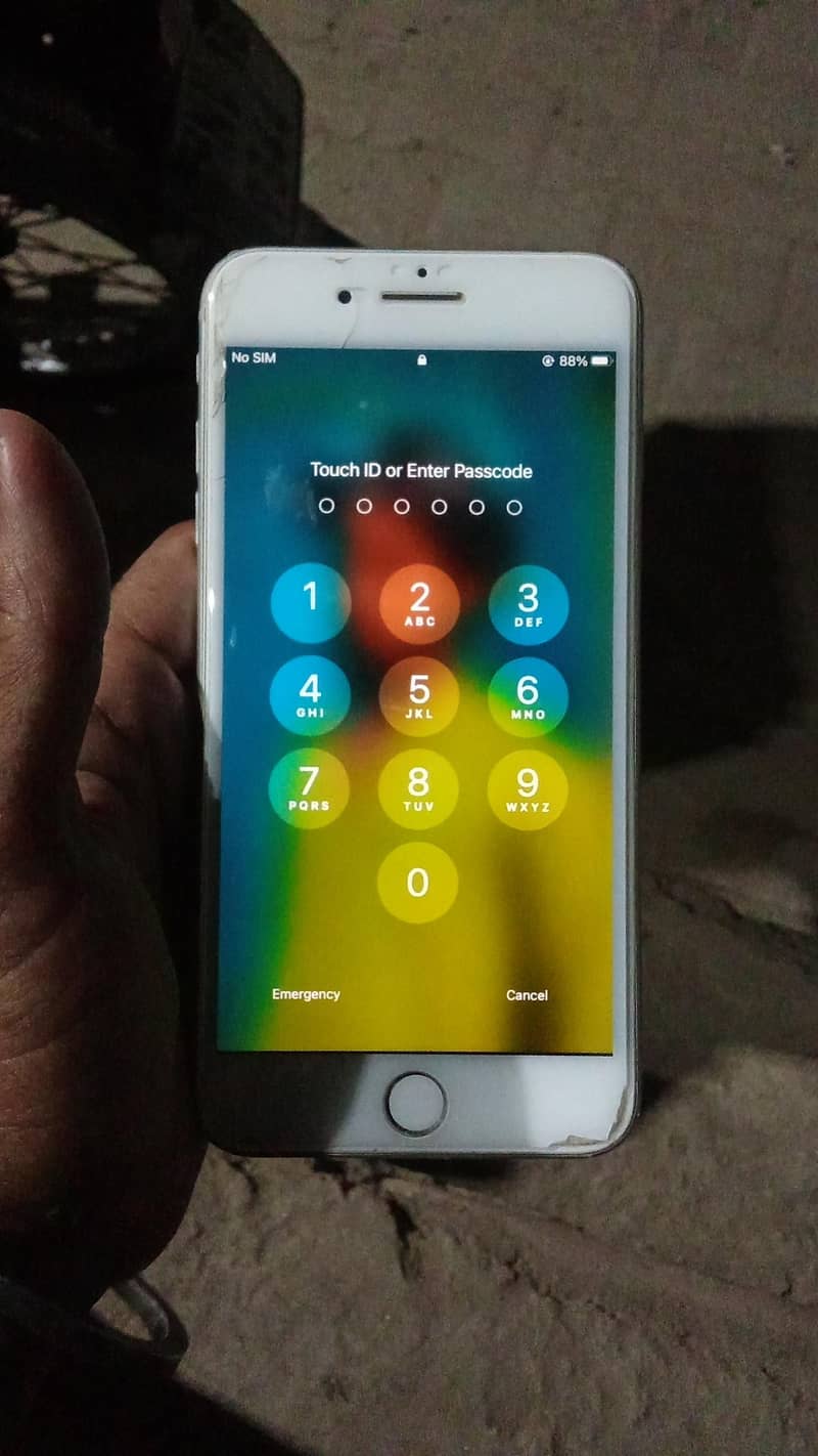 Apple iPhone 8 Plus 5