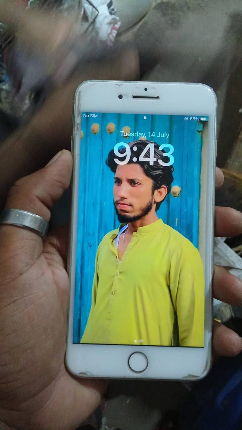 Apple iPhone 8 Plus 8