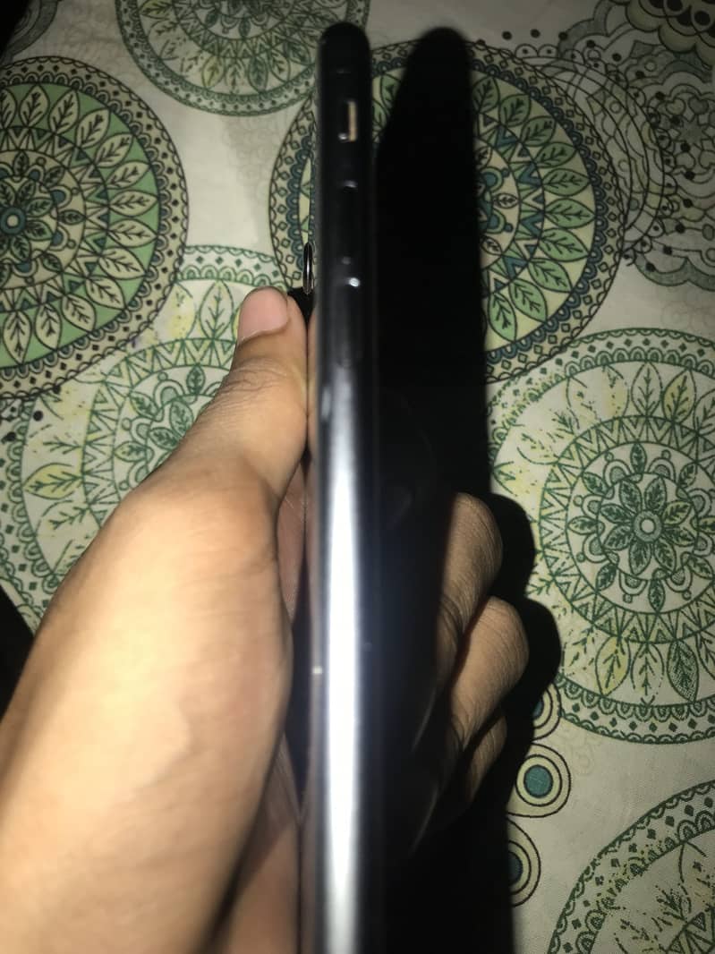 Apple iPhone 8 8