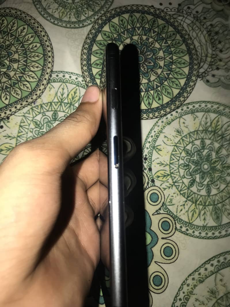 Apple iPhone 8 9