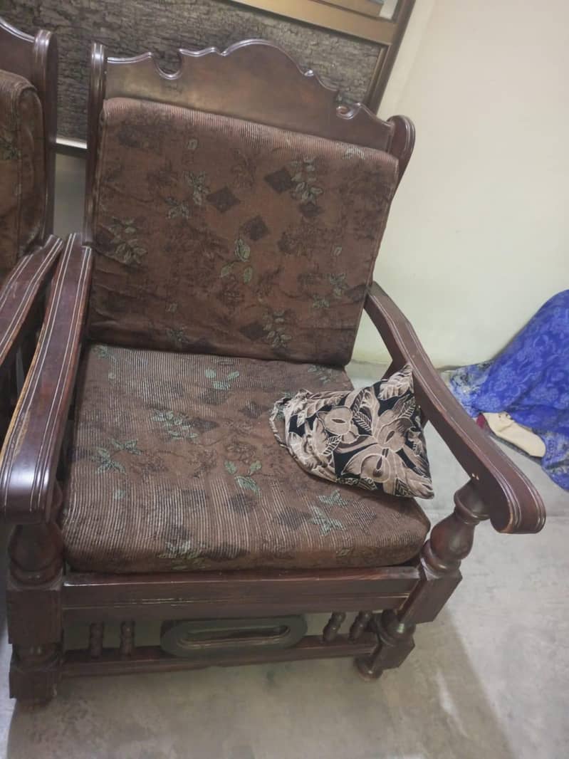 sofa selling 0
