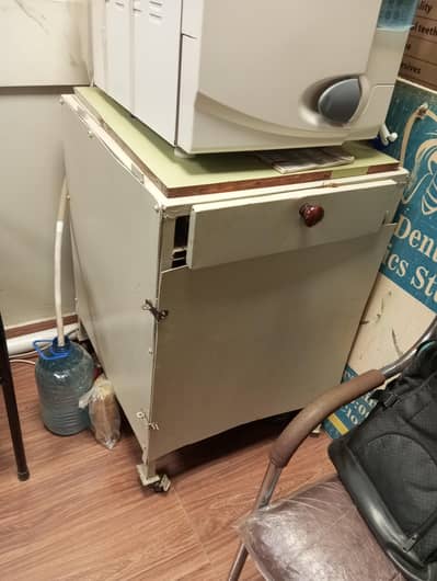 autoclave stand stool