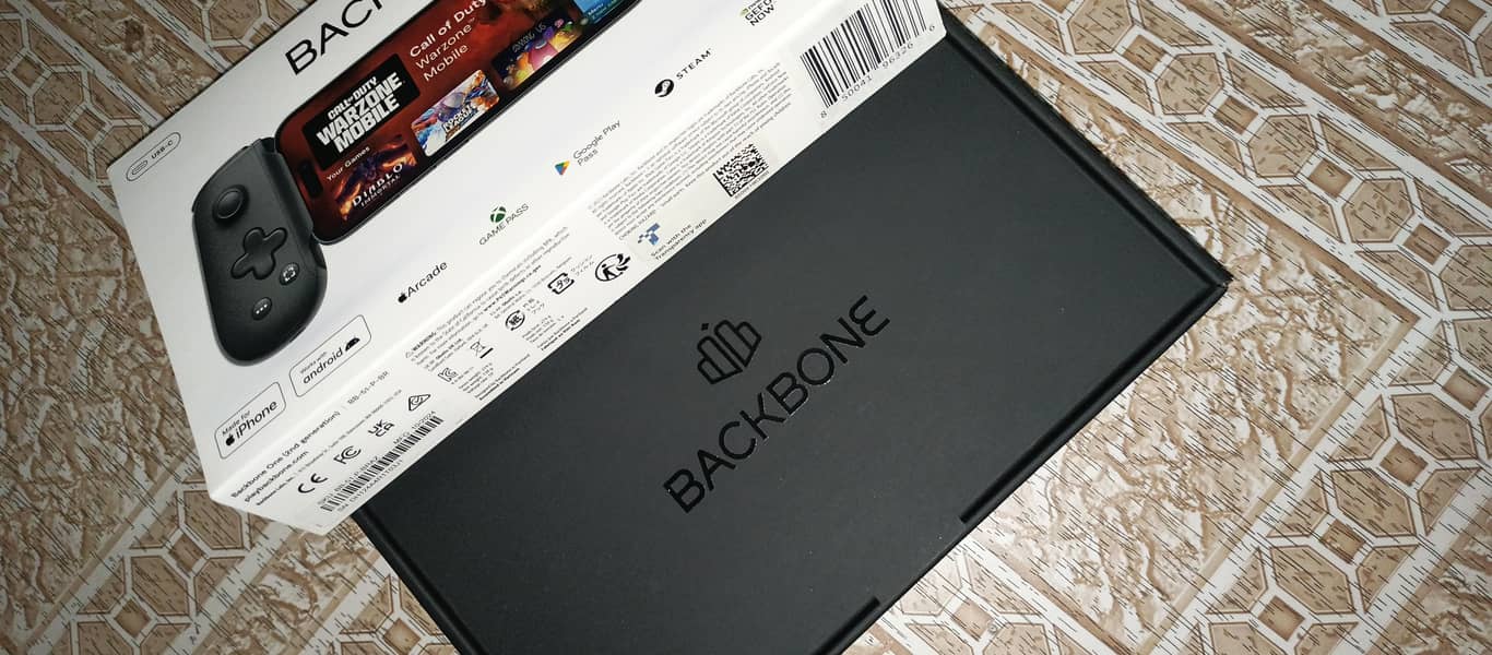 backbone One Mobile gaming controller 3