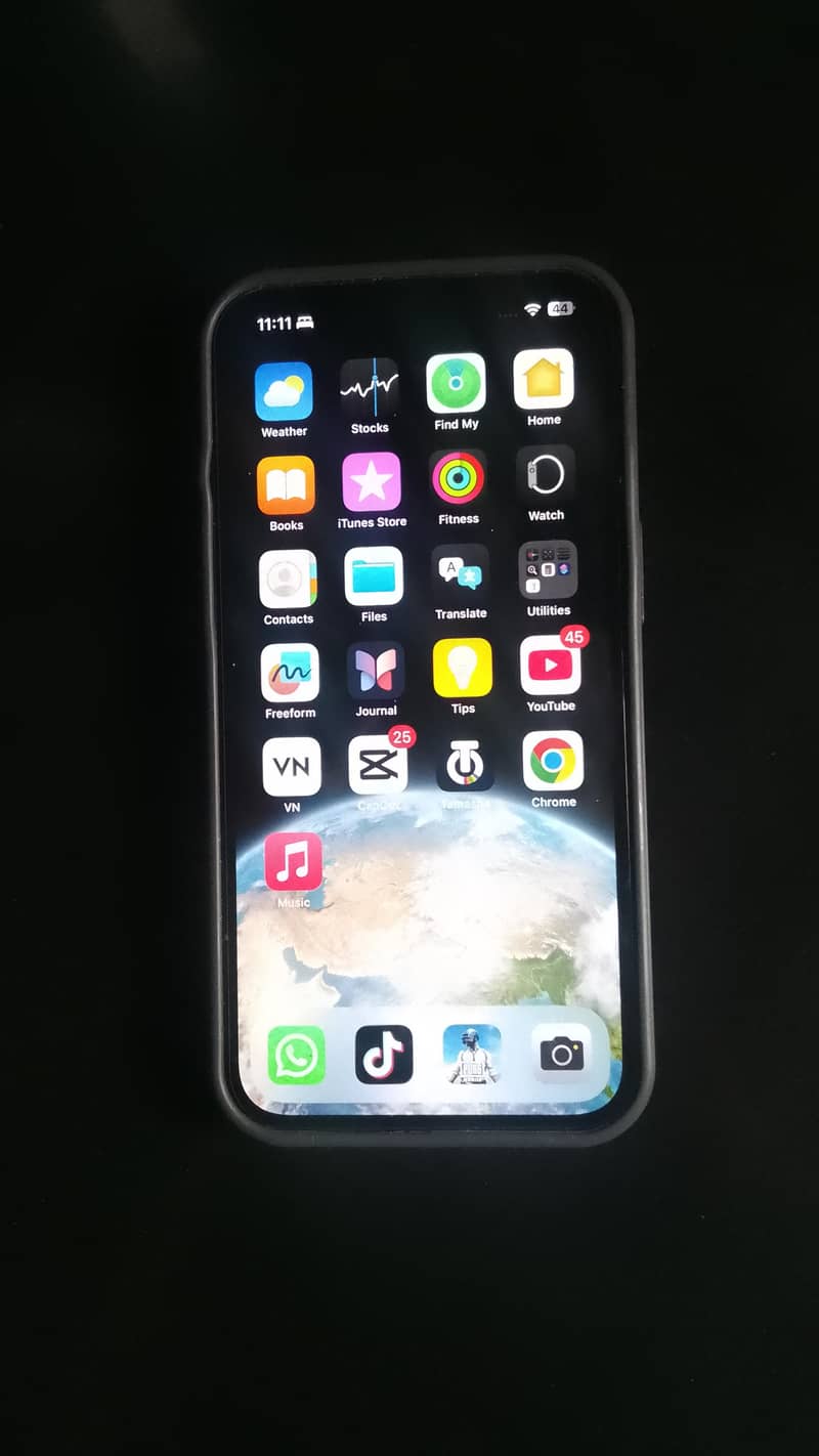 Apple iPhone 13 1