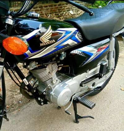 Honda CG 125 2024/2025 Totally Genuine lush condition for sale