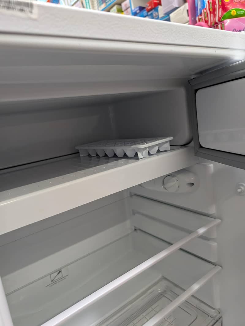 dawlance fridge 2