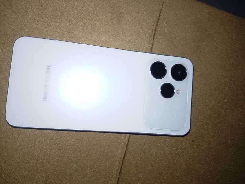 Tecno spark 40 1