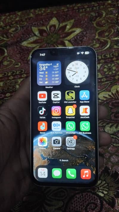 Apple iPhone 13