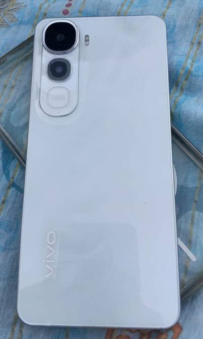 Vivo Y400