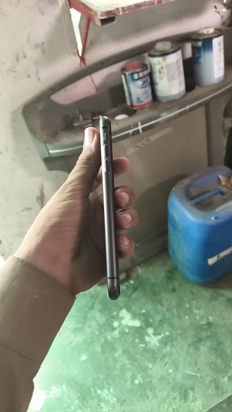Apple iPhone 11 2