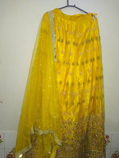 mendhi lengha