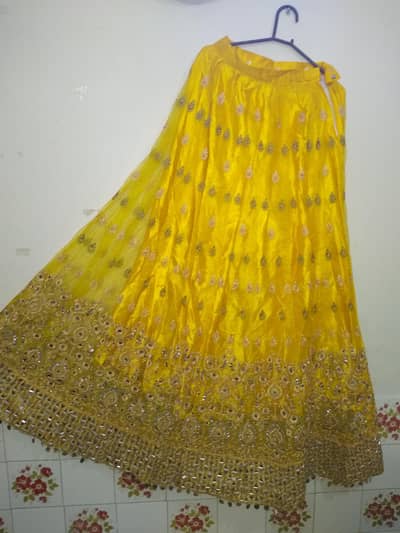 mendhi lengha