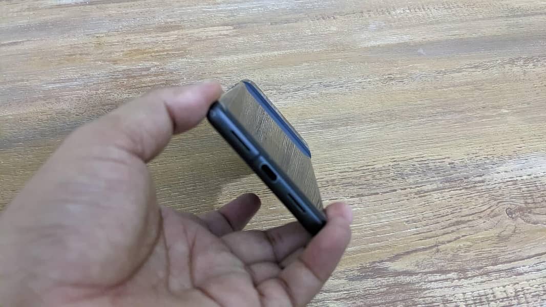 Google Pixel 7 6