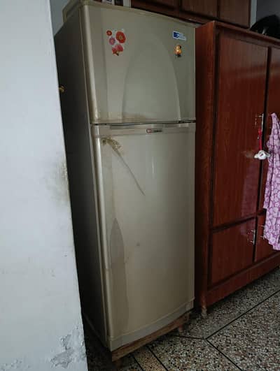 dawlance refrigerator in good condition