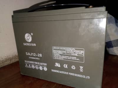 mini 500watt UPS,12volt fans,lights 12volt is chezo Kay Liya hai bus